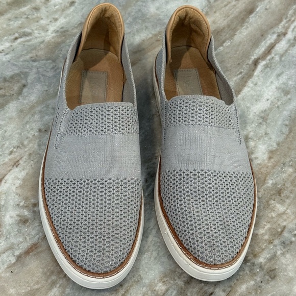 Women’s UGG Sammy Hyper Weave slip on sneakers- Size 10 - Picture 3 of 9
